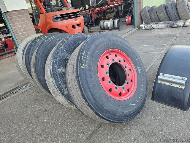 2015 CONTINENTAL | 385/65 R 22.5. Conti Hybrid HT 3 | uz viegla metāla diska. CONTINENTAL | 385/65 R 22.5. Conti Hybrid Ht 3 |on light metal rim.