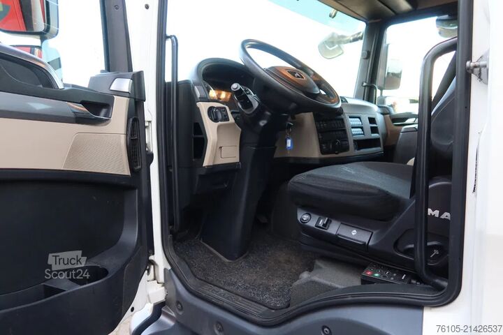 Valise Heiwo TGM 15.290 Trekker + Heiwo city trailer geïsole...