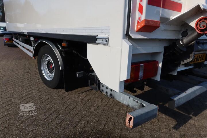 Valise Heiwo TGM 15.290 Trekker + Heiwo city trailer geïsole...