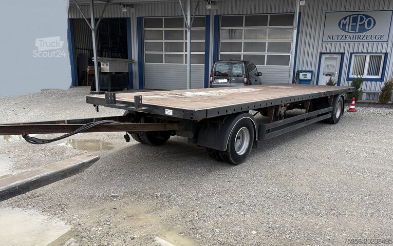 Reboque com plataforma aberta WEB Trailer Plattformanhänger 7950 mm STROH