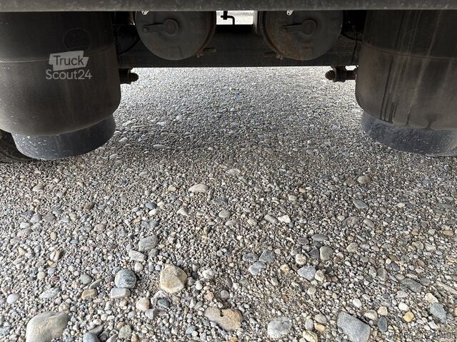 Reboque com plataforma aberta WEB Trailer Plattformanhänger 7950 mm STROH