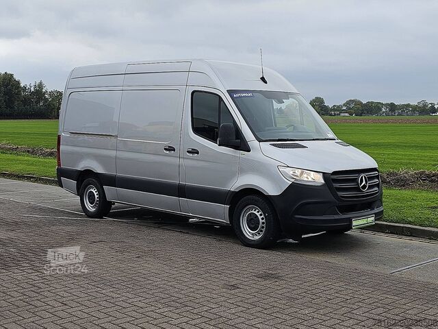 Комби с висок покрив MERCEDES-BENZ SPRINTER 315 L2H2 RWD Mbux Autom!