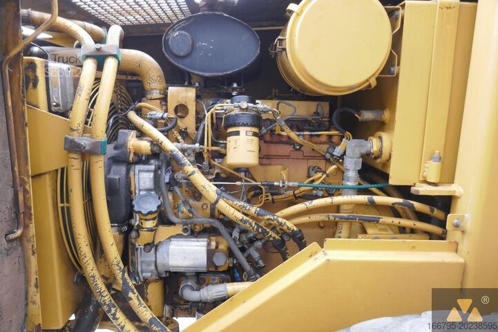 Valjar z enim bobnom Caterpillar CS433C