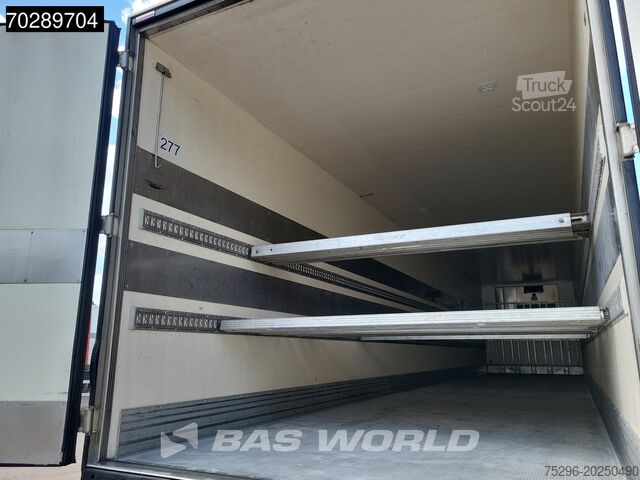 Transport refrigerat/congelat Chereau Thermo King SLXi 300 3 axles