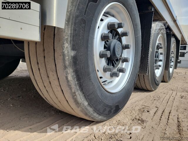 Transport refrigerat/congelat Chereau Thermoking SLXe 300 3 axles Valid FRC - ATP