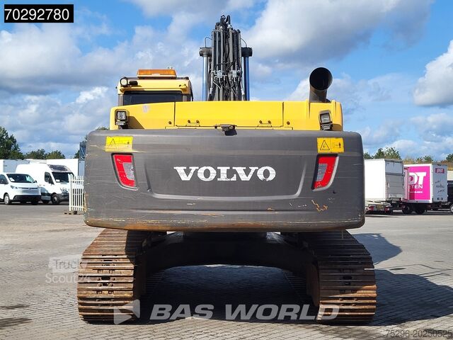 Pelle sur chenilles Volvo EC250 D L