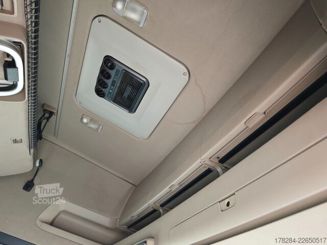 Тягач большого объема SCANIA R450  MEGA Vollverkleidung Standklima