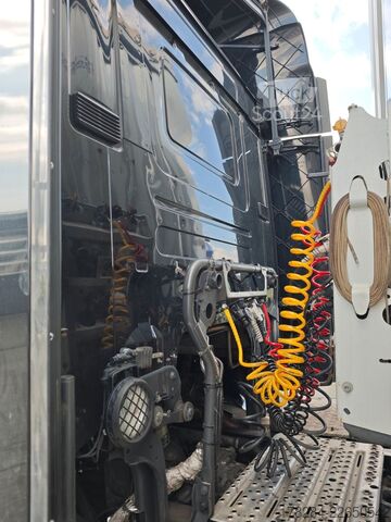 Стандартный седельный тягач SCANIA R450 Vollverkleidung Retarder