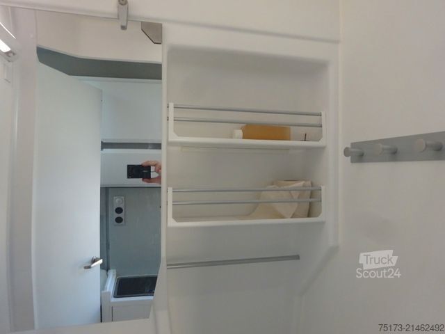 Kemperis VW Grand California Autm. VA 600 LED Markise