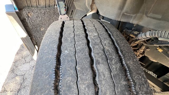 Véhicule tracteur volume FORD F-MAX 500