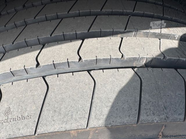 Camion plateau avec bâche MERCEDES-BENZ ACTROS 2548 / GIGSPACE /  STAPLERHALTERUNG