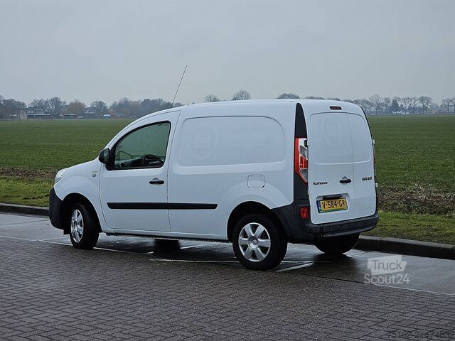 Bőrönd RENAULT KANGOO 1.5 Airco Euro6 NAP!