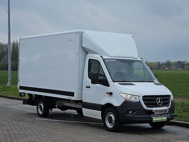 Bakwagen MERCEDES-BENZ SPRINTER 319 Bakwagen Laadklep!