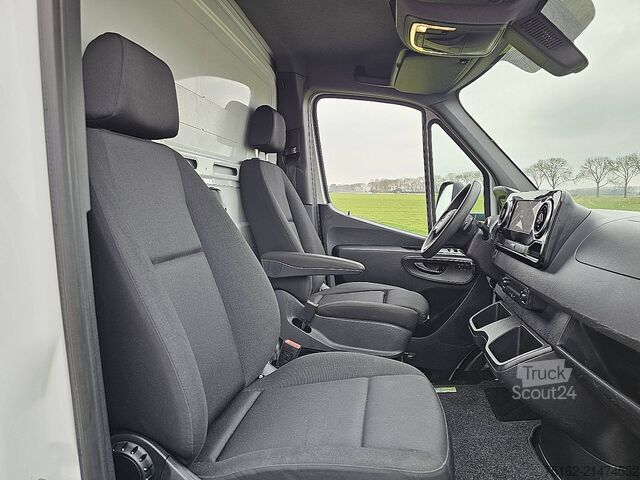 Bakwagen MERCEDES-BENZ SPRINTER 319 Bakwagen Laadklep!