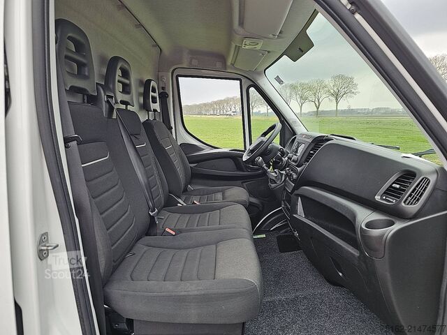 Break à toit surélevé IVECO DAILY 35S14 L2H2 3.5t-Trekhaak!