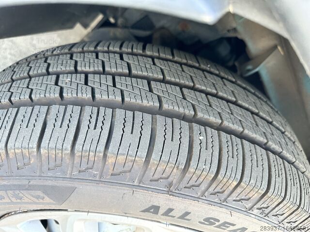 Furgonetă cu acoperiș înalt iveco 35s14