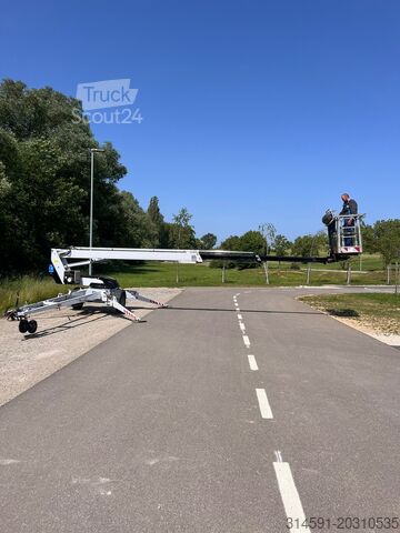 Τηλεσκοπική πλατφόρμα εργασίας DINO 180T (18m Arbeitshöhe)