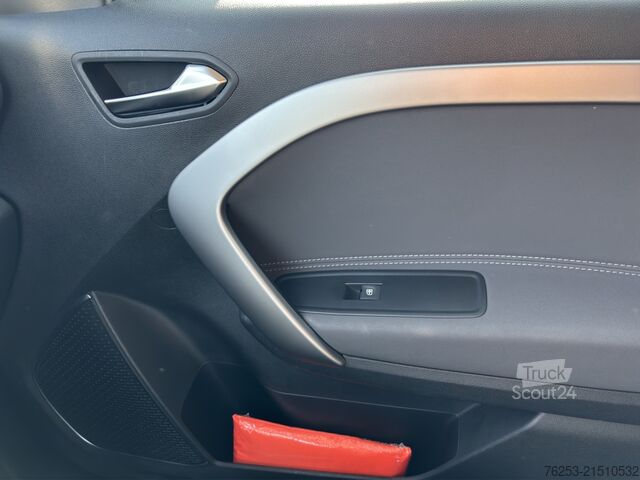 Minibus Mercedes-Benz T 180 d PROGRESSIVE Standard AUT DynLicht Kam.