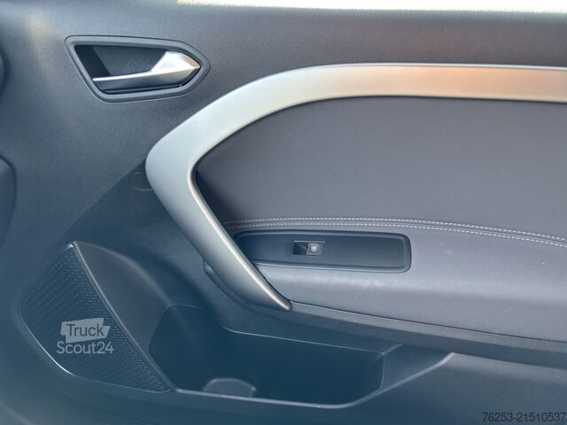 Minibus Mercedes-Benz T 180 d PROGRESSIVE Standard AUT DynLicht Kam.