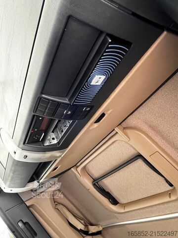 Bīdāmais tents MAN TGL 8.220