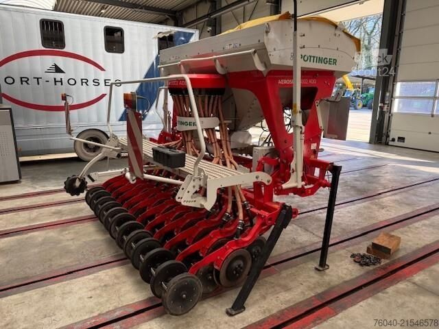 Сеялка Pöttinger Aerosem 3002 ADD