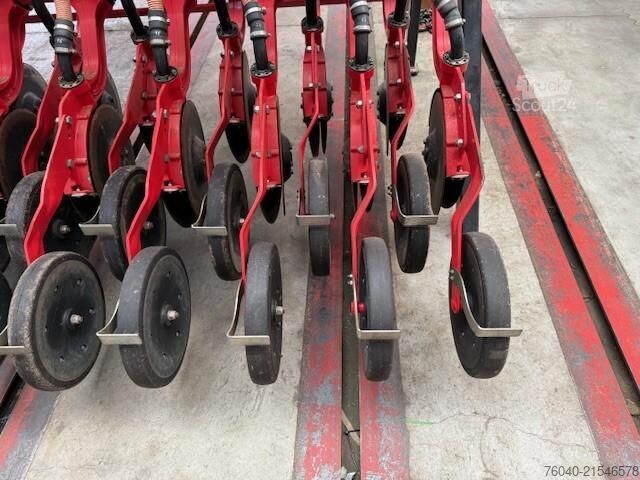 Сеялка Pöttinger Aerosem 3002 ADD