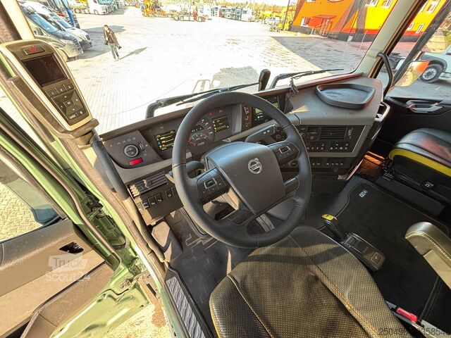 Кабіна шасі Volvo FH 16 750 8x4/4 PTO / CHASSIS L=7617 mm
