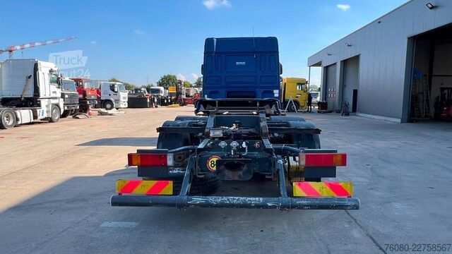 الهيكل مع كابينة السائق DAF XF 105.460 (CAMION D'ALLEMAGNE / GERMAN TRUCK /...
