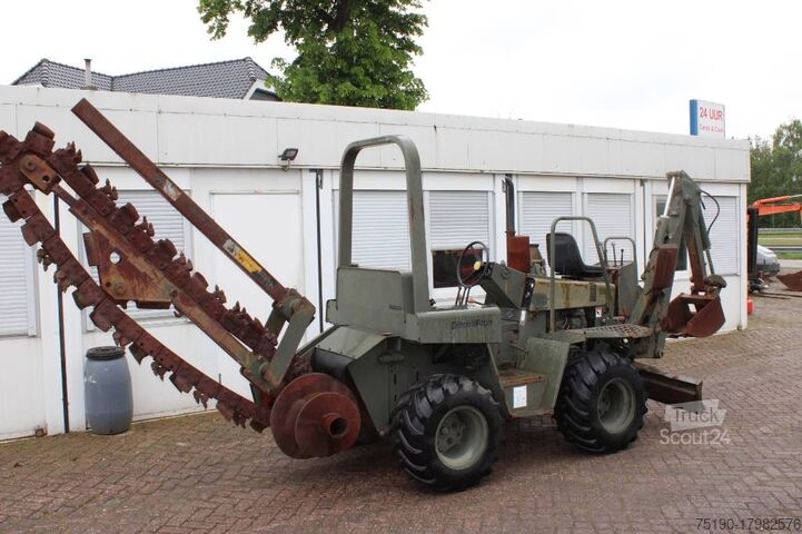 Trencher Ditch Witch 3210