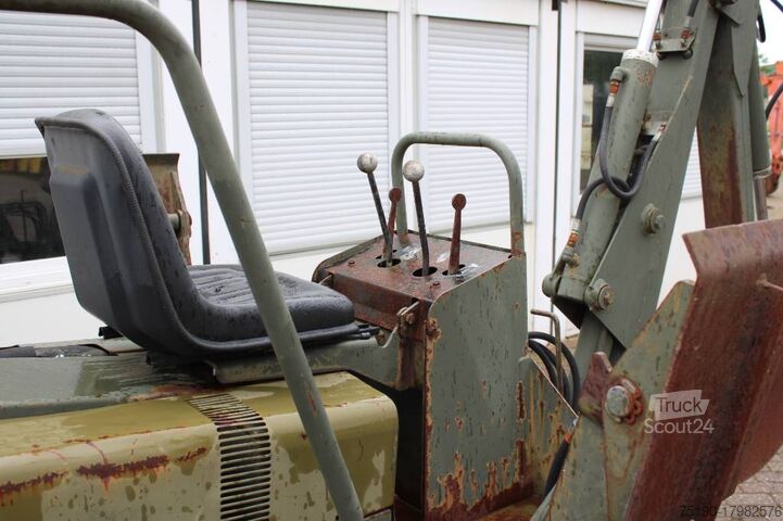 Trencher Ditch Witch 3210