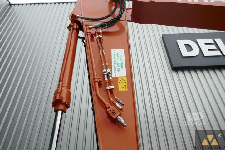 Rupsgraafmachine Hitachi ZX225USLC-6
