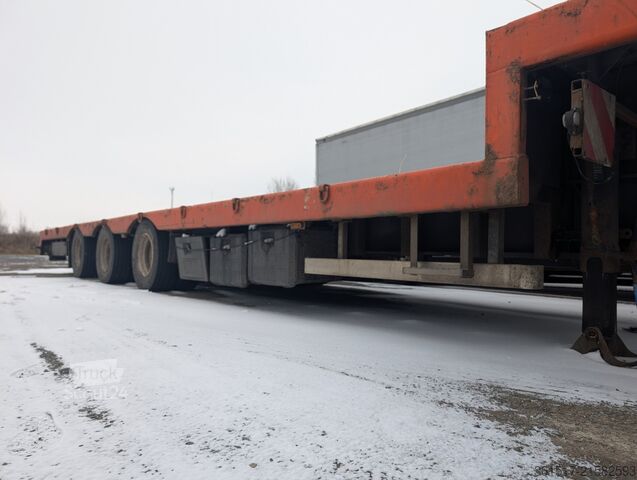 Tieflader-Sattelauflieger Möslein STR3