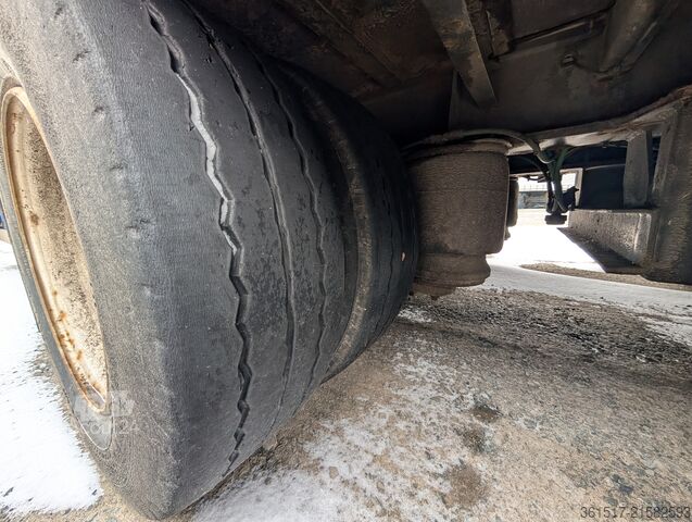 Tieflader-Sattelauflieger Möslein STR3