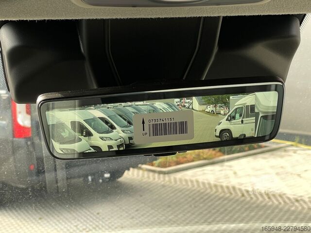 Autorulotă PÖSSL Summit Shine 600 L *Mehr geht nicht!*