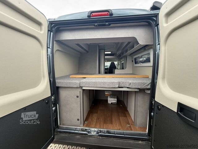 Autorulotă PÖSSL PÖSSL Summit Shine 600 R S Plus H-LINE