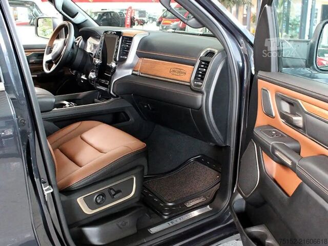 пикап Dodge RAM 1500 5.7 HEMI V8 Longhorn Crew Cab