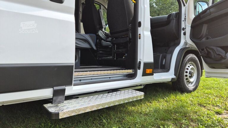 Microbuz Opel Movano Lord light Lagerfahrzeug Stock 18 SS