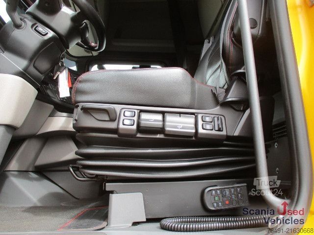 Standard tractor unit Scania S 590 A4x2NB / V8 / LED / Leder / Navi /TV