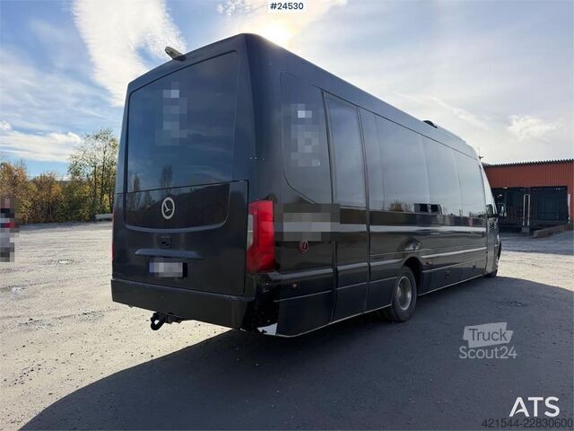 Minibus Mercedes-Benz Cento Bus Evolve with 31+1+1 seats and two sets of