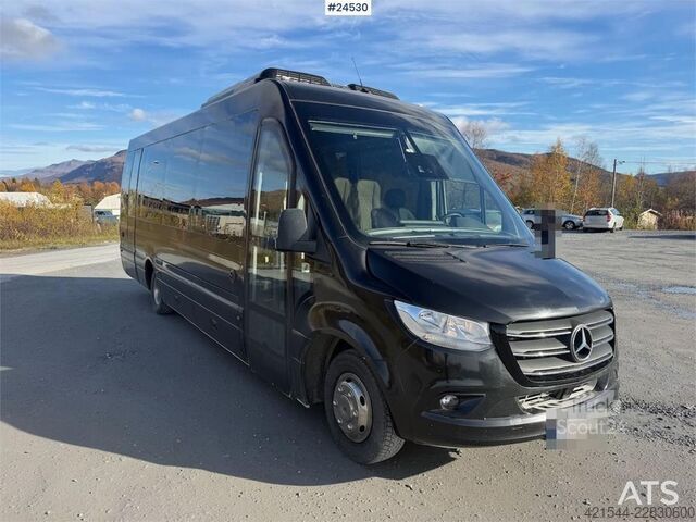 Minibus Mercedes-Benz Cento Bus Evolve with 31+1+1 seats and two sets of
