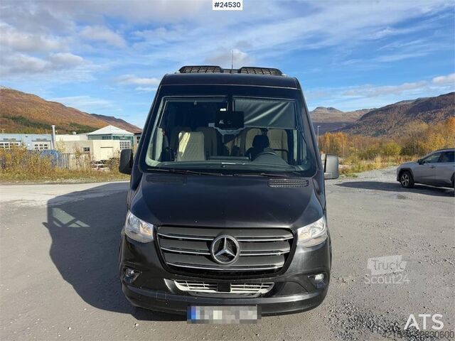 Minibus Mercedes-Benz Cento Bus Evolve with 31+1+1 seats and two sets of