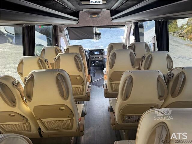 Minibus Mercedes-Benz Cento Bus Evolve with 31+1+1 seats and two sets of