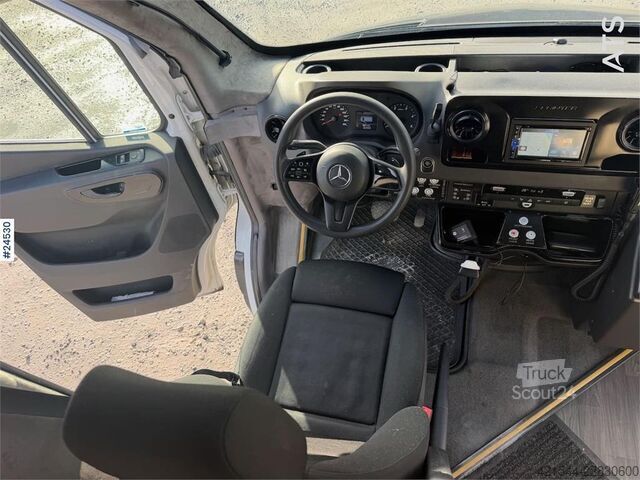 Minibus Mercedes-Benz Cento Bus Evolve with 31+1+1 seats and two sets of