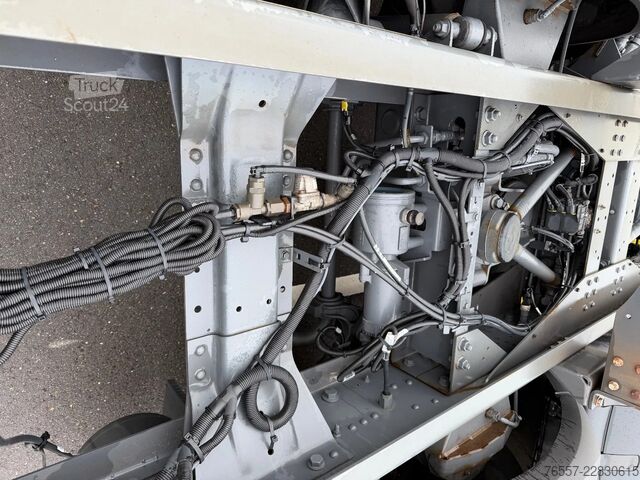 Alusta ja ohjaamo DAF XF 480 XF480.  10-2021