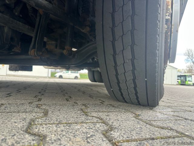 Furgon sa rashladnim sandukom MERCEDES-BENZ Atego 818 / Carrier 600 MT / LBW