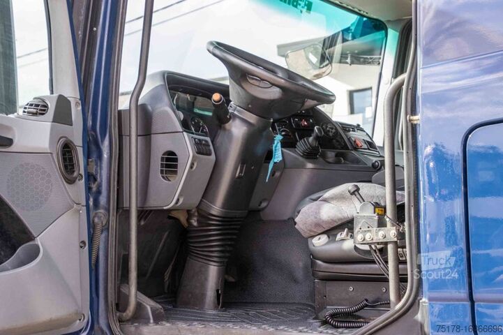 Standard-SZM MERCEDES ACTROS 1846 LS-MP3+HYDR.+ADR