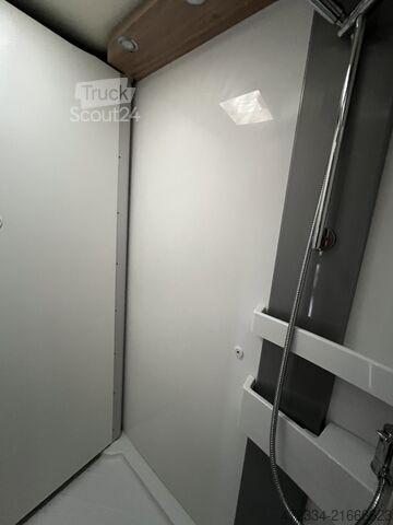 Caravana semiintegrada Bürstner Limited T660