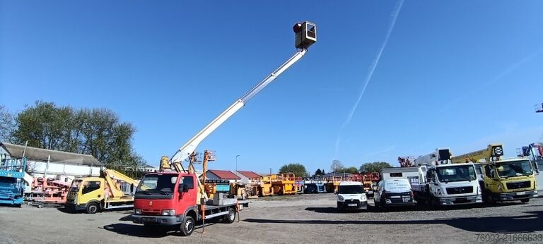 Furgoneta caja Nissan Cabstar Multitel 160 ALU DS - 16m