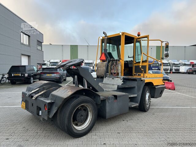 Standard-SZM Terberg YT 182 / Cummins / Allison / 2008 / Terminal Tr...