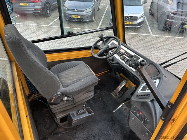 Standard-SZM Terberg YT 182 / Cummins / Allison / 2008 / Terminal Tr...